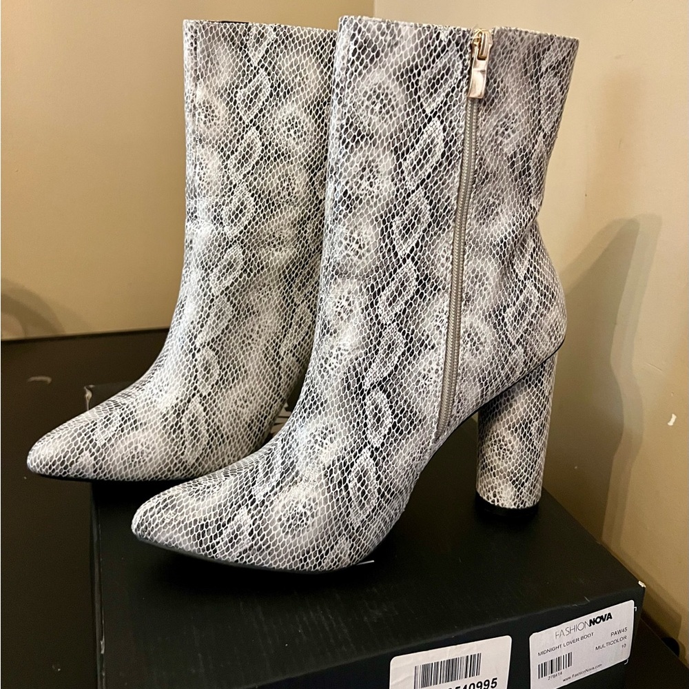 Fashion Nova Ankle Boots